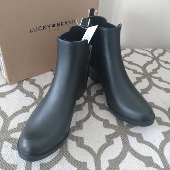 Lucky Brand Bunita Rain Boot - Picture 1 of 10
